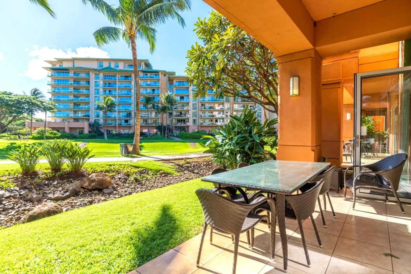 Honua Kai Konea: Family-Friendly Resort with Pool Access and Car Rental Kaanapali