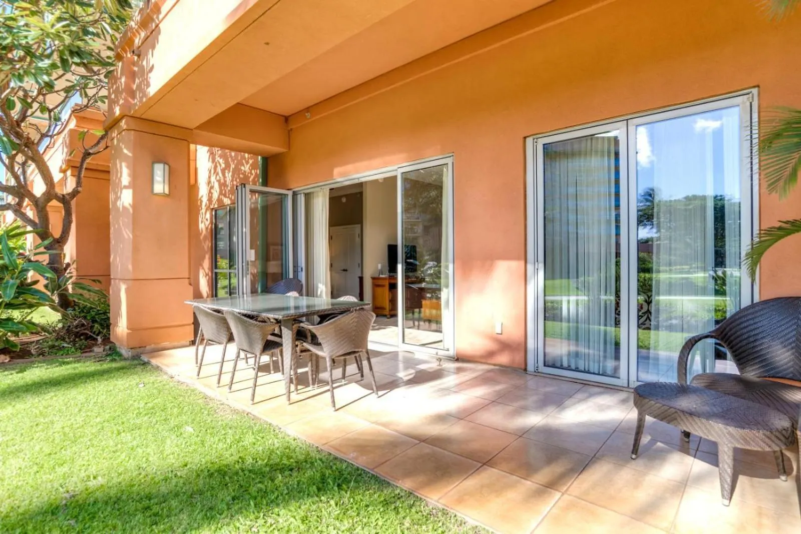 Apartment Honua Kai Konea: Family-Friendly Resort with Pool Access and Car Rental Kaanapali