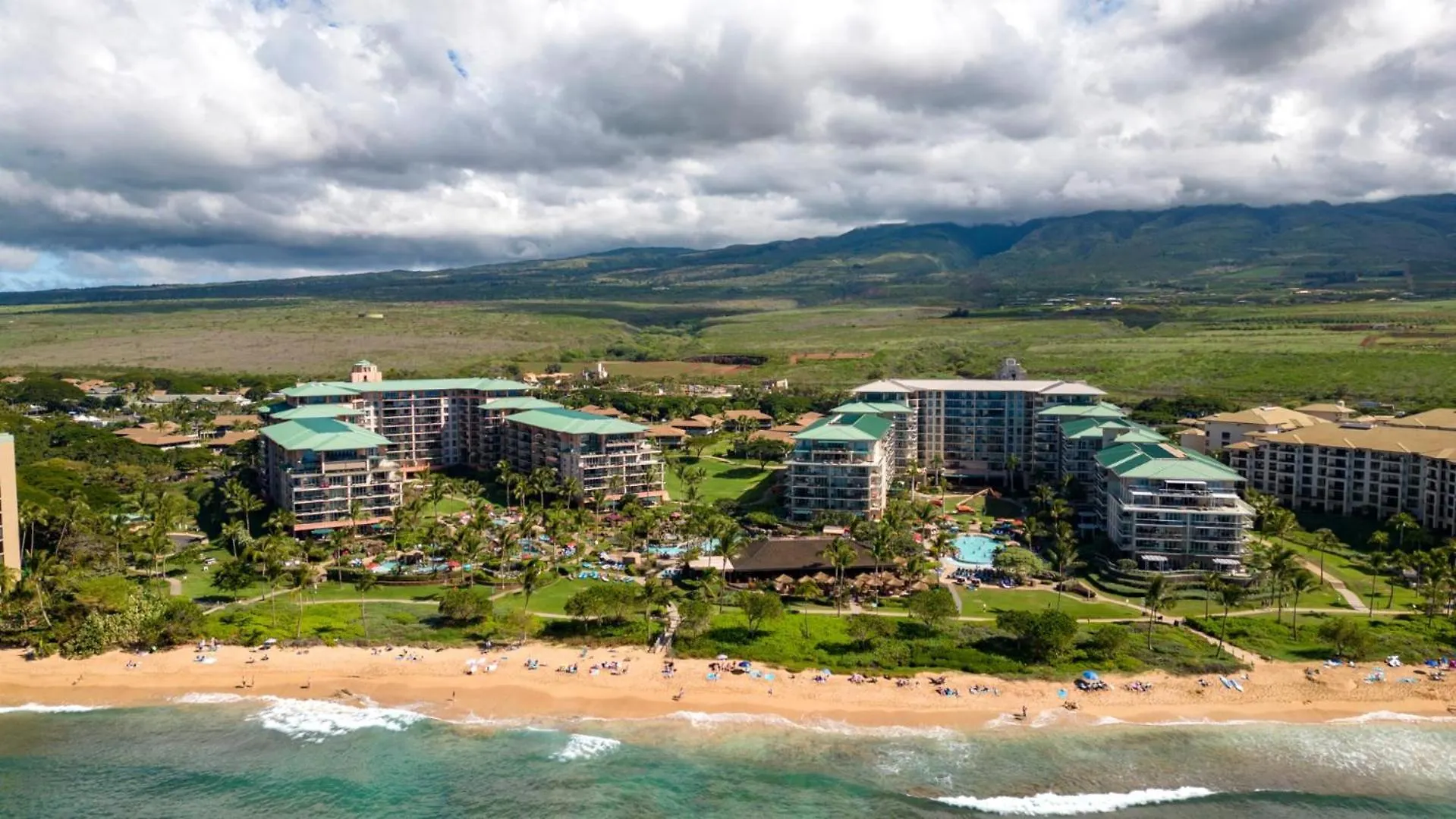 Honua Kai Konea: Family-Friendly Resort with Pool Access and Car Rental Kaanapali